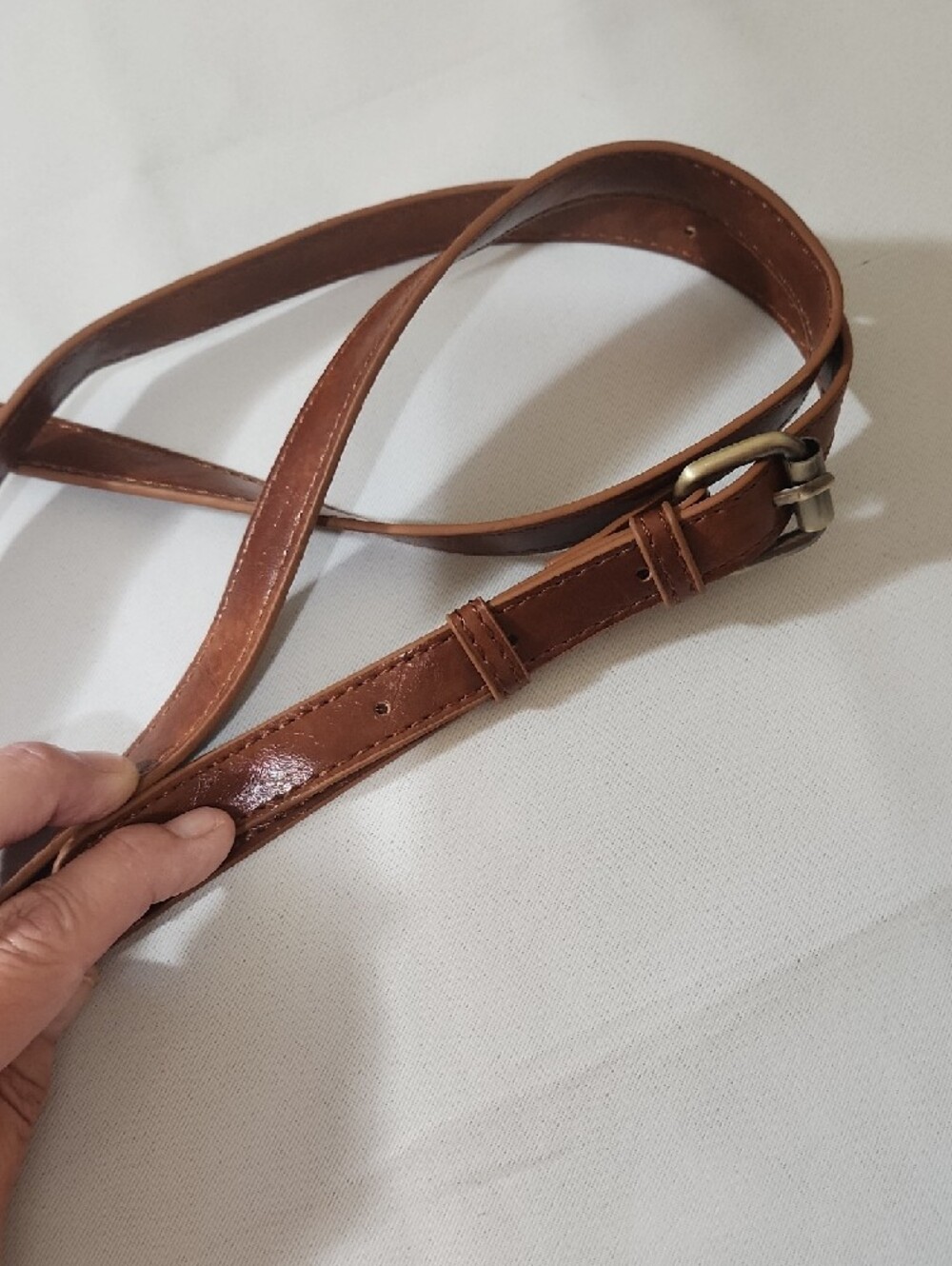 Two-Tone Brown Leather Satchel with Adjustable Strap - Picture 11 of 16